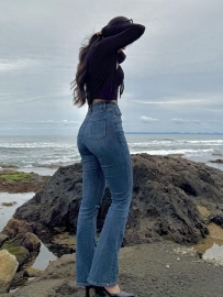 海边牛仔裤，秀出好身材